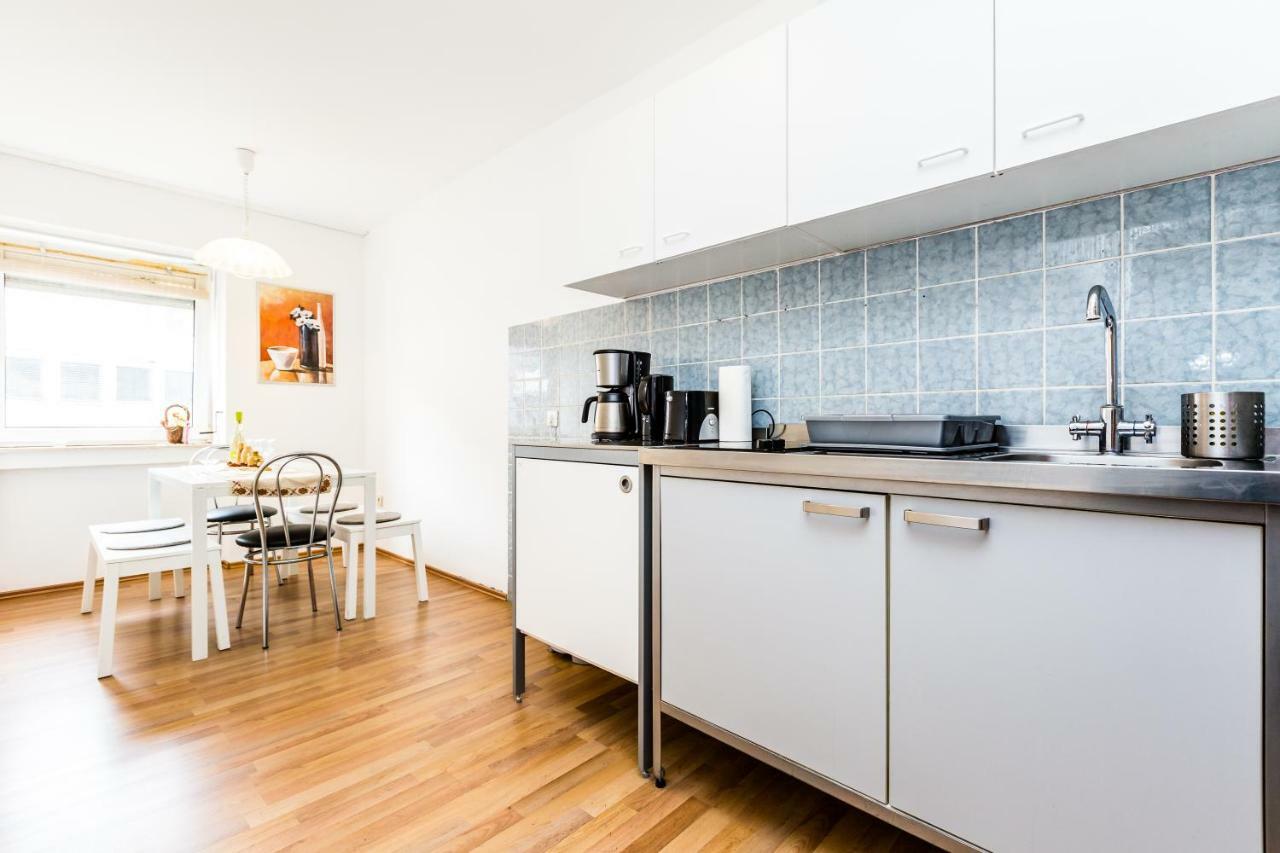 Workers Apartment Am Wiener Platz كولونيا المظهر الخارجي الصورة
